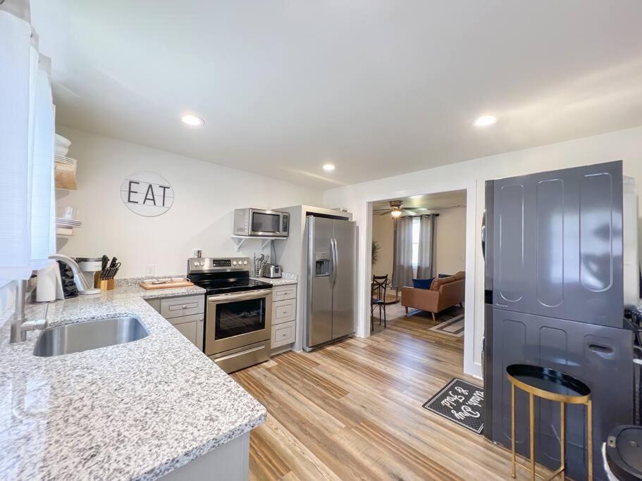 2Br Cedar Lane Road Retreat At Swamp Rabbit Trail! Apartment กรีนวิลล์ ภายนอก รูปภาพ